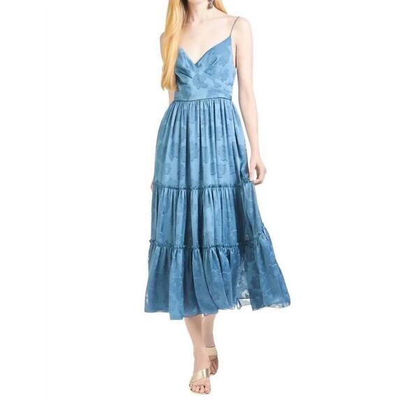 Sachin + Babi Dresses & Skirts - Sachin & Babi Chambray Blue Dalia Floral Dress Size 8
